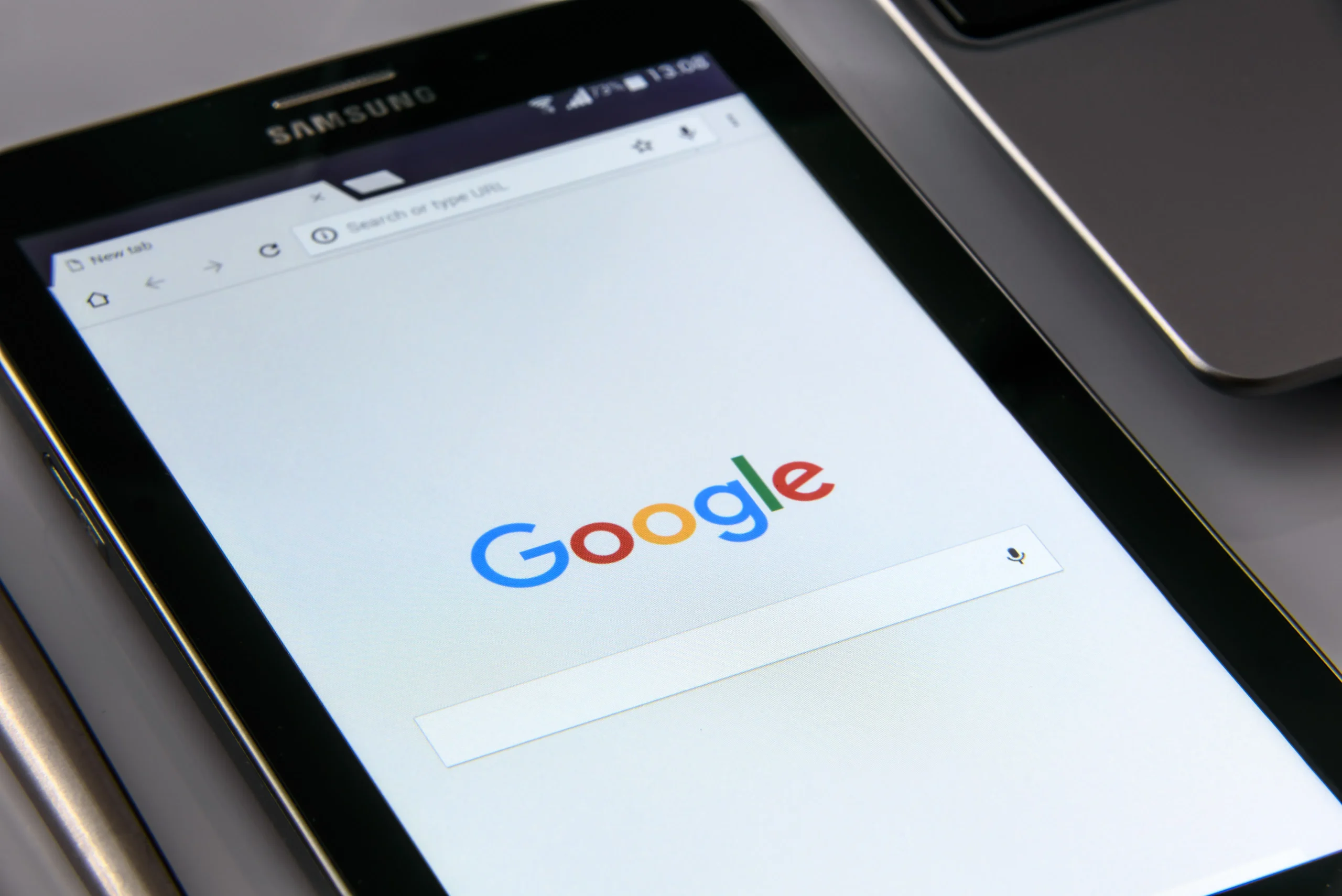 A visual representation of Google's AI algorithms analyzing content for relevance and quality, emphasizing natural language processing and machine learning.