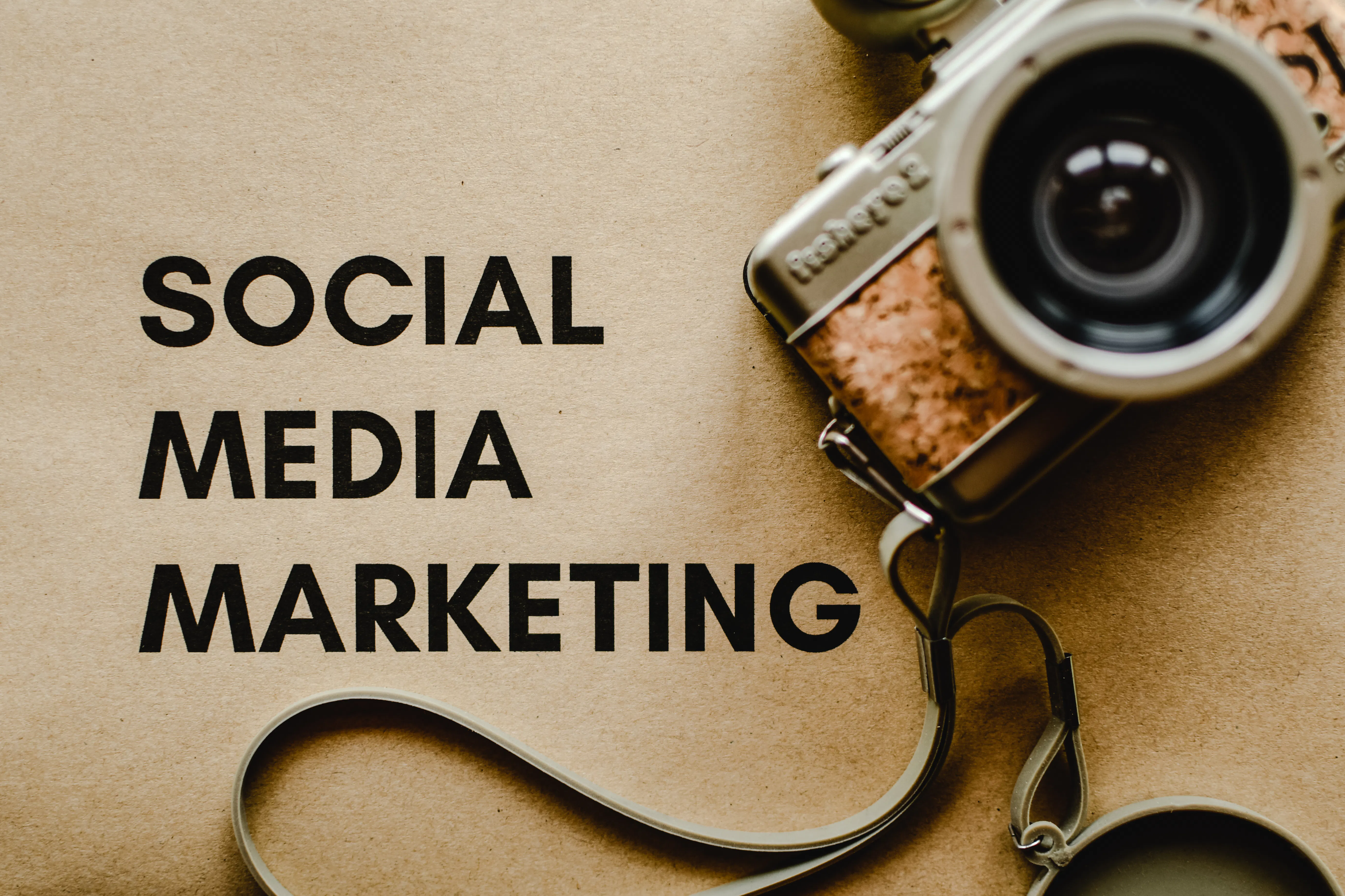 Image displaying 'Social Media Marketing' with a vintage camera, which can be used to create AI for blog posts and AI SEO-optimized content.