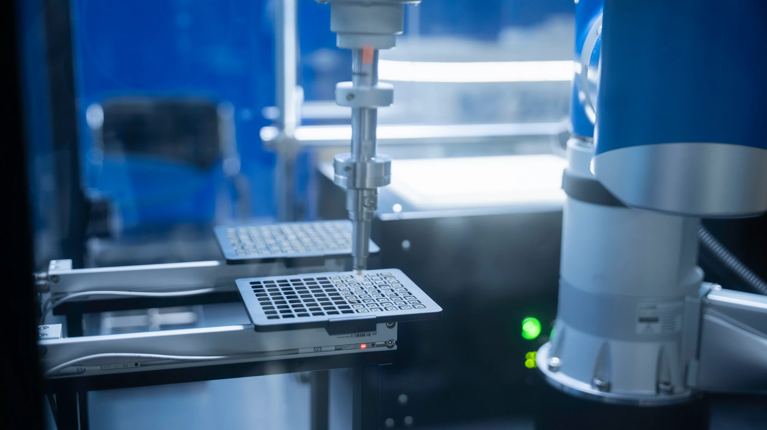Robotic arm using content automation platforms to streamline marketing workflow optimization.